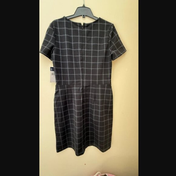 Chaps Sheath Dress Womens Size 6 Short Sleeve Black New With Tag - Picture 2 of 10